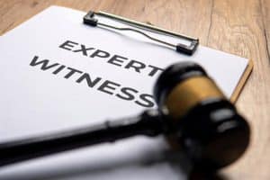 Expert Witnesses in Car Accident Lawsuits